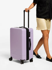 Hue Medium Luggage in Orchid