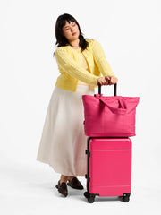 Luka Expandable Laptop Tote in Dragonfruit