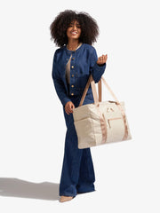 Terra 35L Water Resistant Zip Tote Bag in White Sands