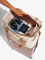 Terra 35L Water Resistant Zip Tote Bag in White Sands