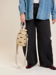 Water Bottle Holder in Oatmeal Cherry