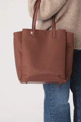 The Commuter Tote in Maple