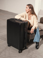 Ambeur Large Luggage in Black
