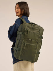 Terra 26L Laptop Duffel Backpack in Pine