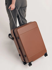 Hue Medium Luggage in Hazel
