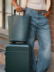 Haven 14" Laptop Bucket Bag in Forest